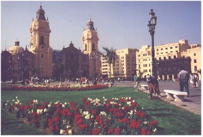 Lima: Plaza de Armas und Kathedrale